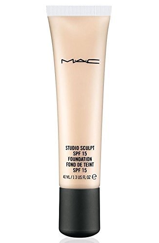 MAC Studio Sculpt SPF 15 Foundation NW20 AcM