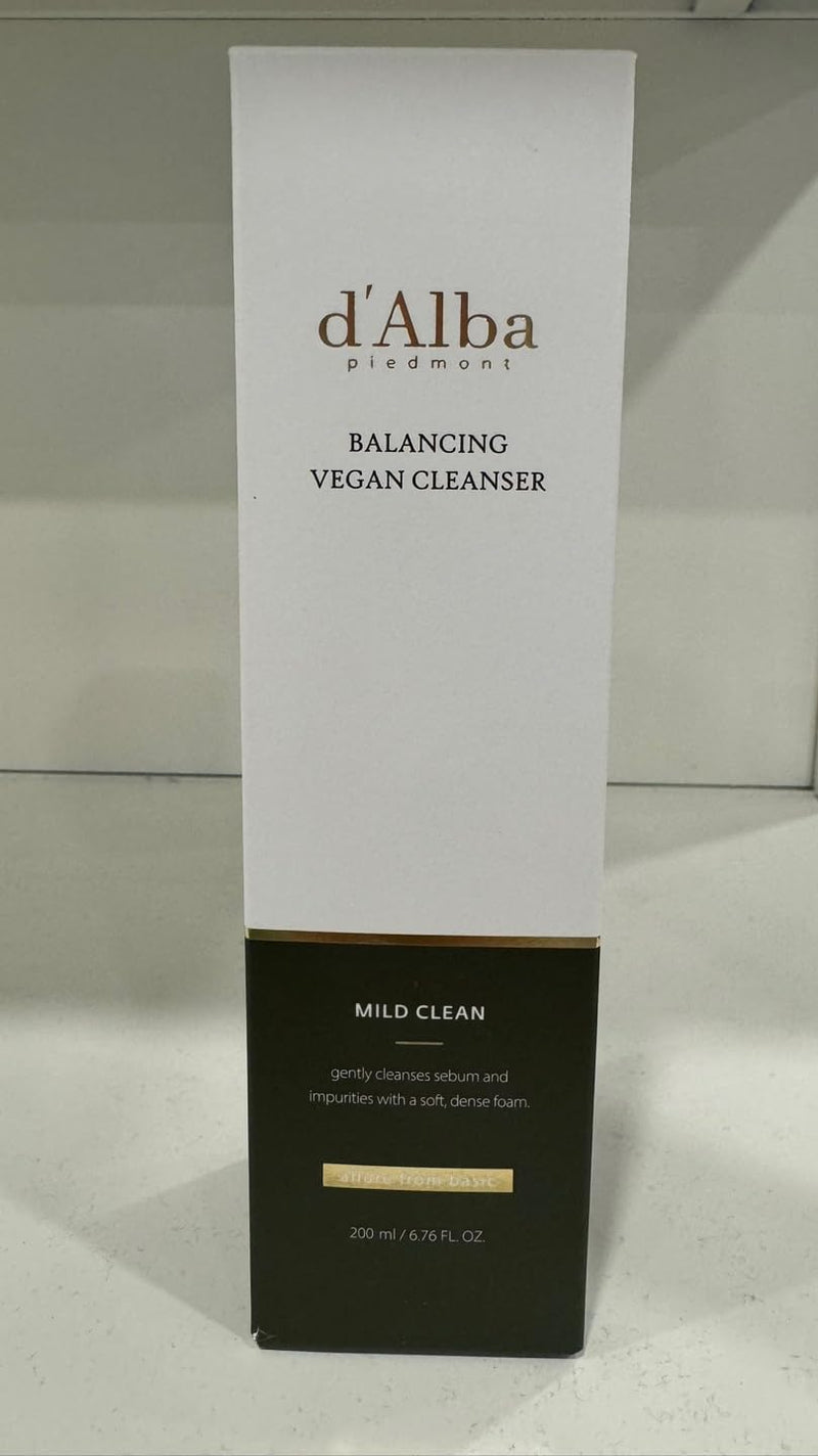 d'alba Piedmont Italian White Truffle Mild Skin Balancing Vegan Cleanser, Hydrating and Calming Cleanser, Mild pH Cleanser with White Truffles for Sensitive Skin, Non-Tightening Gentle Formula