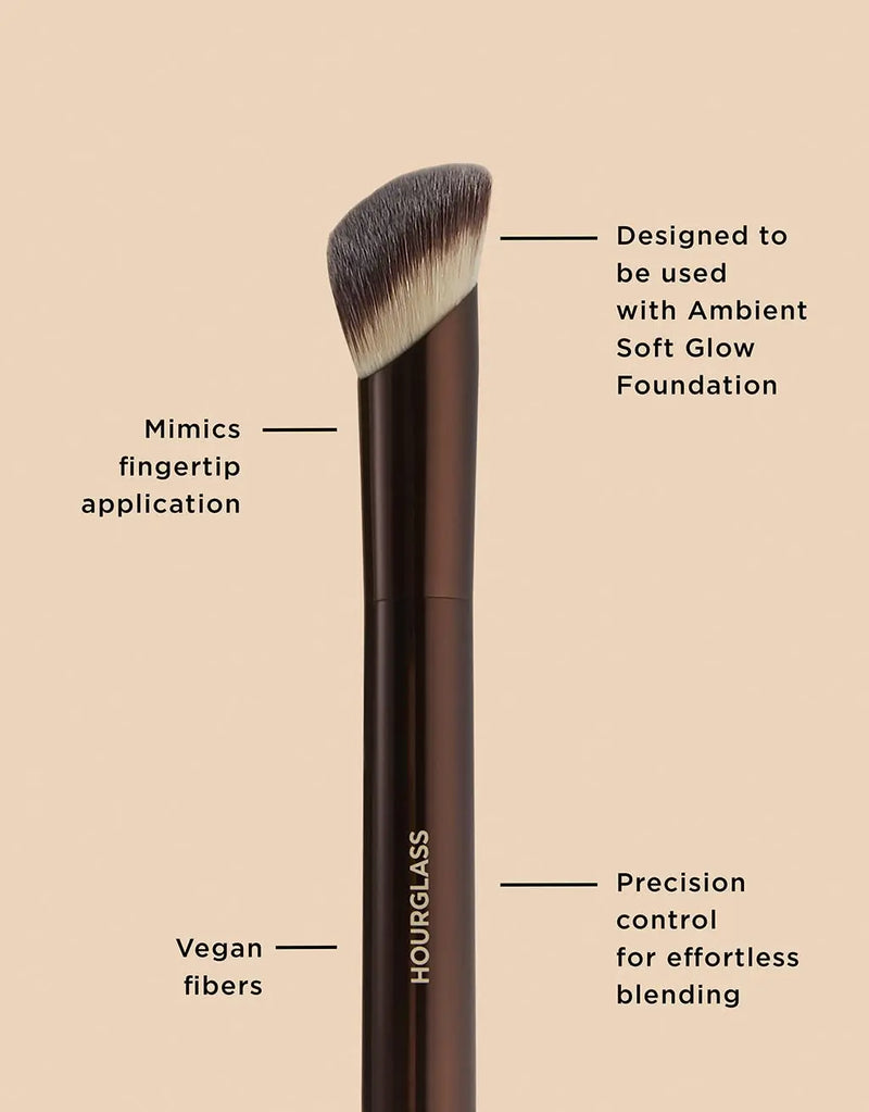 Hourglass Ambient Soft Glow Foundation Brush Infinity Warehouse