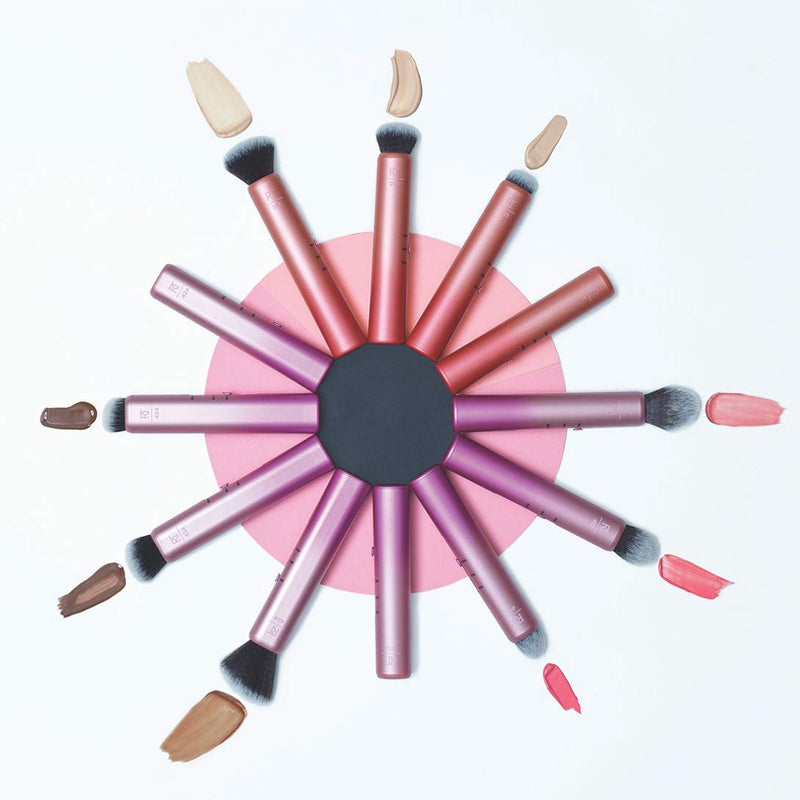 Real Techniques Custom Contour 3-in-1 Brush, Custom Slide For Bronzer and Contour, 3 Settings For Sheer, Medium, or Focused Application, Travel Friendly, For On-The-Go, 1 Count Real Techniques