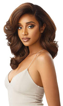 Outre LACEFRONT PERFECT HAIR LINE Glamorous Wavy Fully Hand-Tied 13”x 6” Frontal HD Baby Hair Transparent Lace Easy-to-Style Heat Friendly - JULIANNE (DRGIBRN) Outre