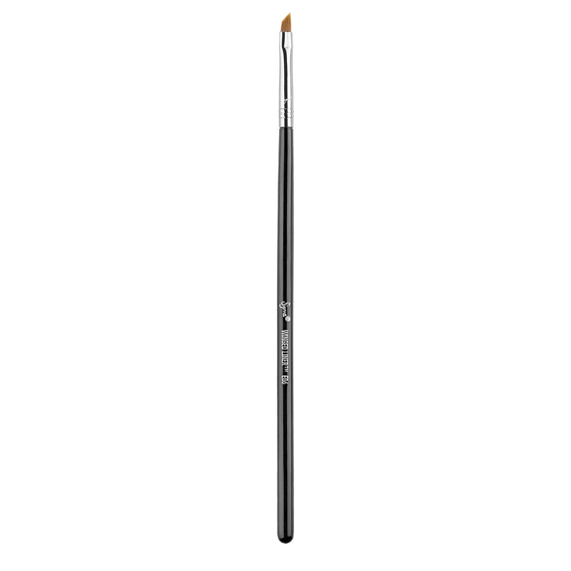 Sigma Beauty E06 Winged Liner Makeup Brush with Small Sharply Angled SigmaTech Fiber Brush Tip or the Perfect Gel or Liquid Eyelineer Cat Eye Sigma Beauty