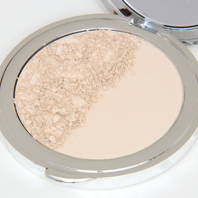 La Bella Donna Compressed Mineral Foundation | Nicoletta 10g La Bella Donna