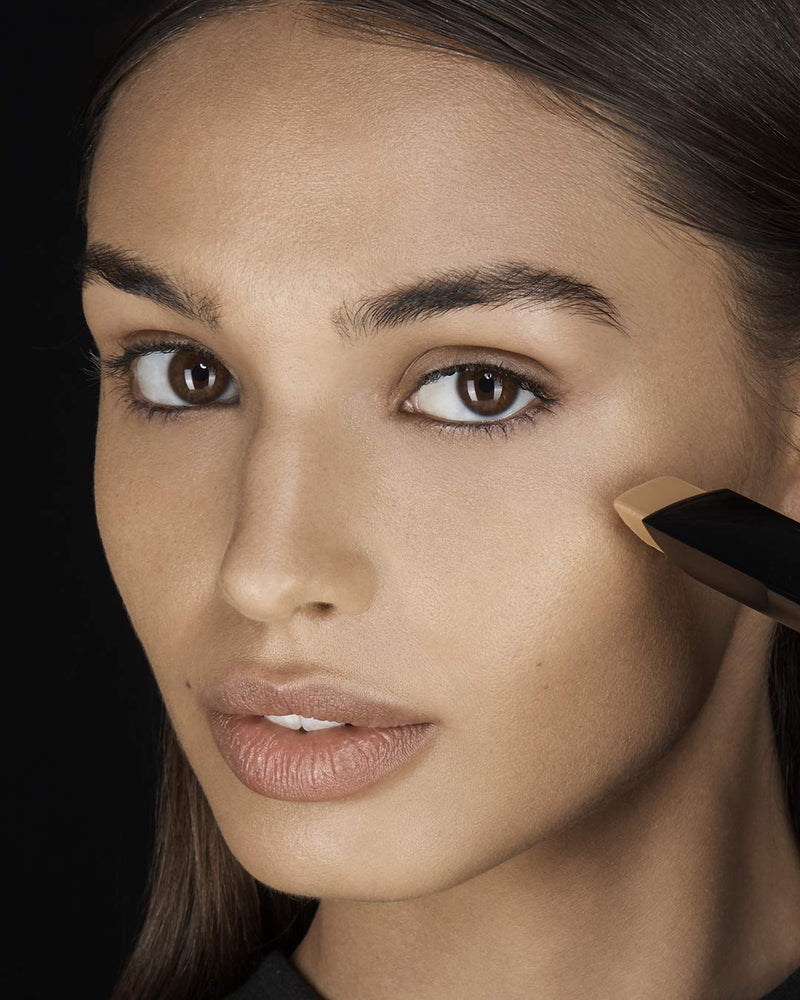 Hourglass Vanish Seamless Finish Foundation Stick. Satin Finish Buildable Full Coverage Foundation Makeup Stick for an Airbrushed Look. (LIGHT BEIGE) HOURGLASS