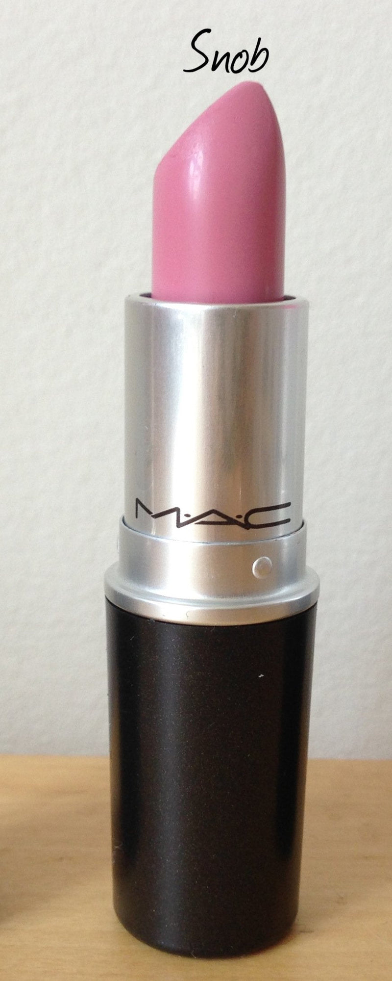 MAC Satin Lipstick Snob for Women, 0.1 Ounce AcM