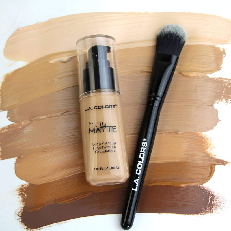 L.A. COLORS Truly Matte Foundation, Porcelain, 1.35 Fl. Oz. L.A. COLORS