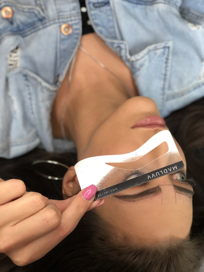 Best Eyebrow Shaping Stencil Kit, Set of 6 Plastic Reusable Stencils for Semi Permanent Microblading Tattoo & Makeup Artists, Draw & Shape Thicker and Fuller Brows with Eyeliner Pencil & Micro Blades (NA) MADLUVV