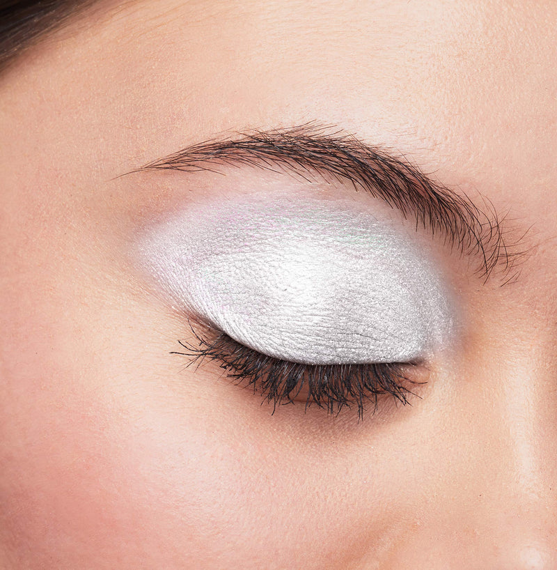 L'Oreal Paris Brilliant Longwearing Lasting Shimmer Liquid Eye Shadow, Crease Resistant, Flake-Proof, Precision Applicator, Quick Dry, Non-Greasy, String of Pearls, 0.1 Fl Oz L'Oreal Paris