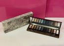 Urban Decay Naked Smoky Eyeshadow Palette with Double Ended Brush New in Box Infinity Warehouse